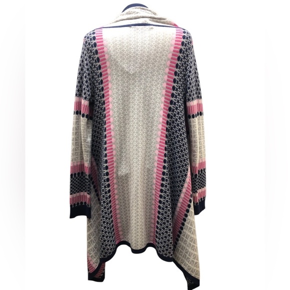 BCBGMaxAzria | Janel Jacquard Cardi Wrap - Picture 3 of 6